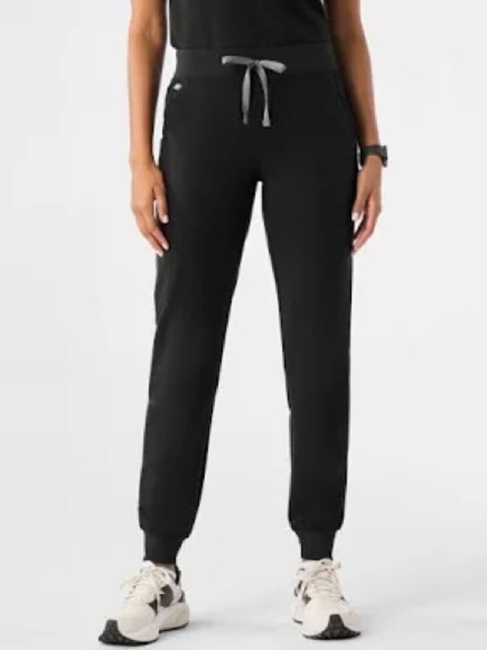 FIGS Zamora Women's Black Drawstring Jogger Pants